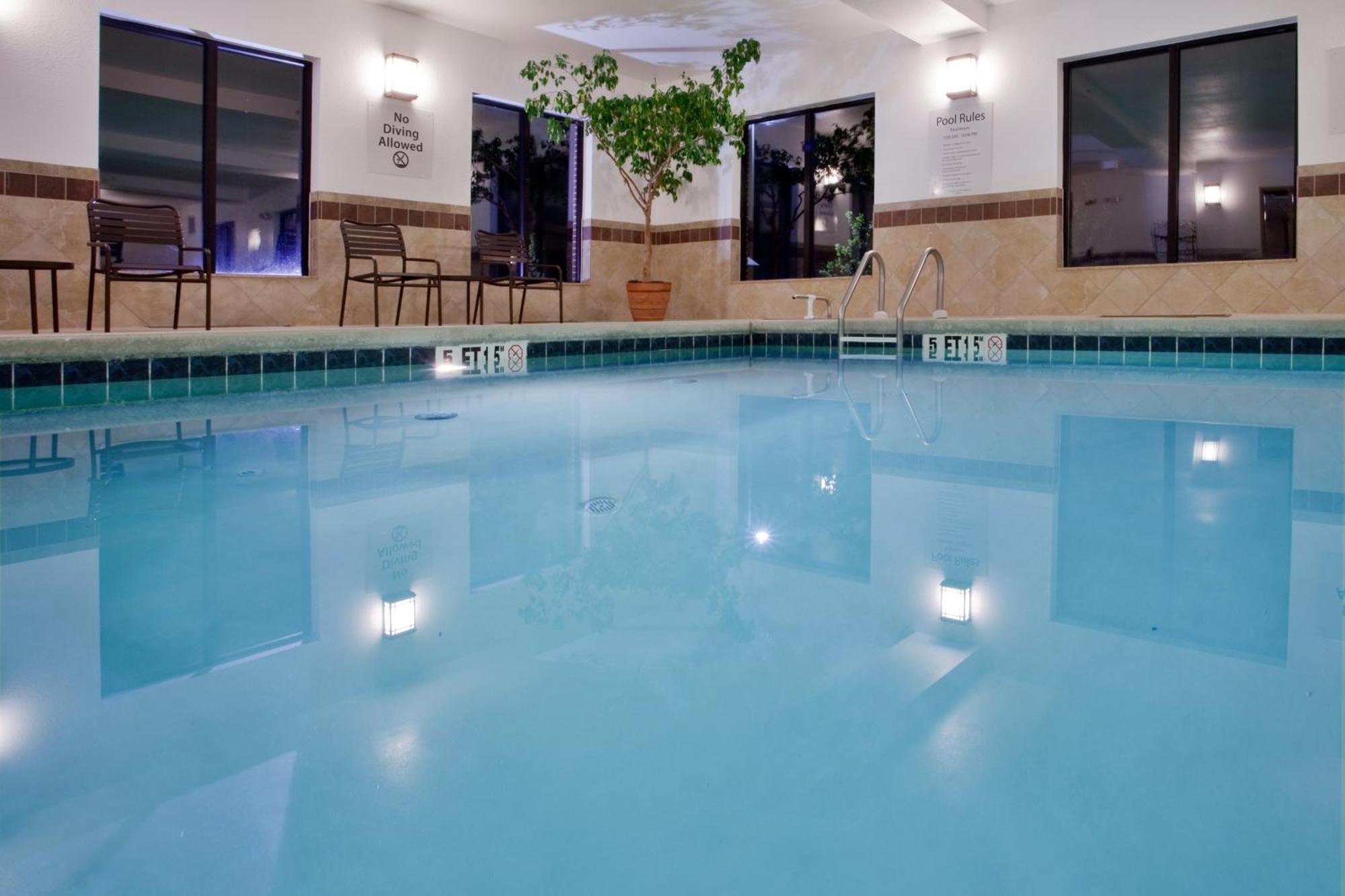 Holiday Inn Express Hotel & Suites Exmore-Eastern Shore By Ihg Exteriör bild